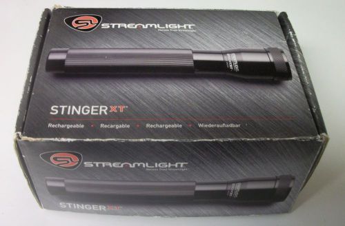 Streamlight STINGER XT Rechargeable Flashlight W Box, Charger. Papers. 75013