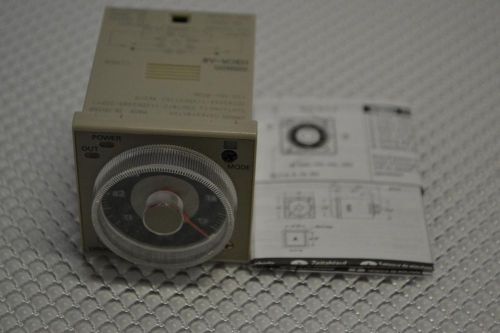 ONE NEW Omron H3CR-A8E TIMER RELAY 100-240 VAC