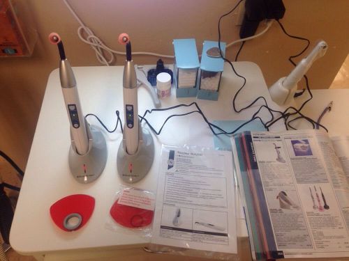 2 Henry Schein Maxima Led Cordless Pen Style Curing Lights Retail $649.99 Each