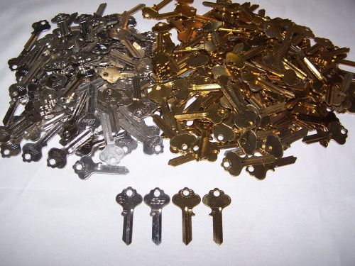 Large lot 302 pcs. ilco x1054f esp in18 key blanks 183 brass + 119 zinc for sale