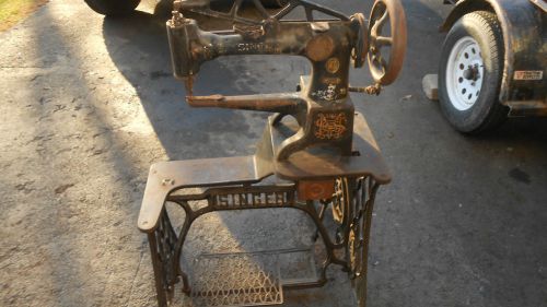 Vtg Singer Industrial Sewing Machine 29-4  Patcher Leather Cobbler  Works
