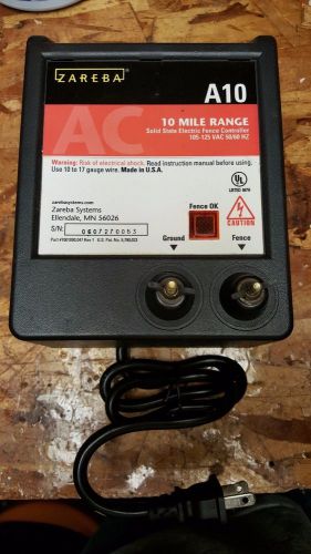 ZAREBA A10 ELECTRIC FENCER CONTROLLER CHARGES UP TO 10 MILES NOS