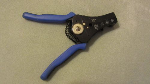 KLEIN TOOLS WIRE STRIPPER/CUTTER - KATAPULT 11063W 8-18 AWG
