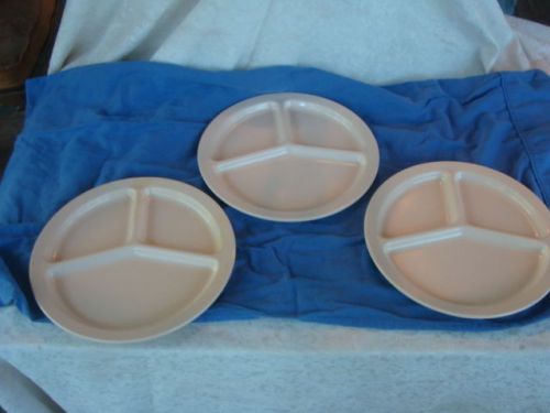 Carlisle Kingline 3-Compartment Plate - KL10225. 10 inch, Melamine, set of three