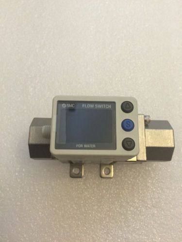 SMC Digital Flow Switch / Sensor PF3W720-N04-FT-MR