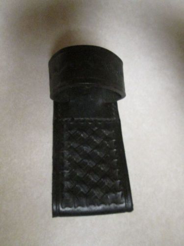 Don hume black basket weave leather flash light holder euc for sale