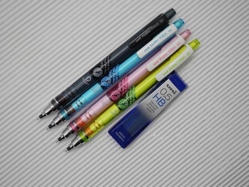 Green, pink, blue, smoke uni-ball kuru toga m5-450t 0.5mm pencil free leads for sale