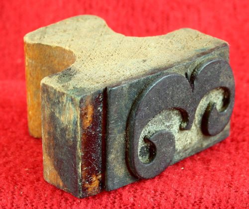 Antique late 1800s early 1900s Wood Hand Cut Number 3 Printer Block Stamp - LOOK