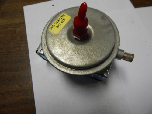 Field Controls # 48284200 Oressure Switch Unit # 1