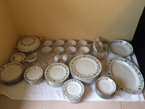 Vintage Fine China Japan 6701 - 69 Pieces
