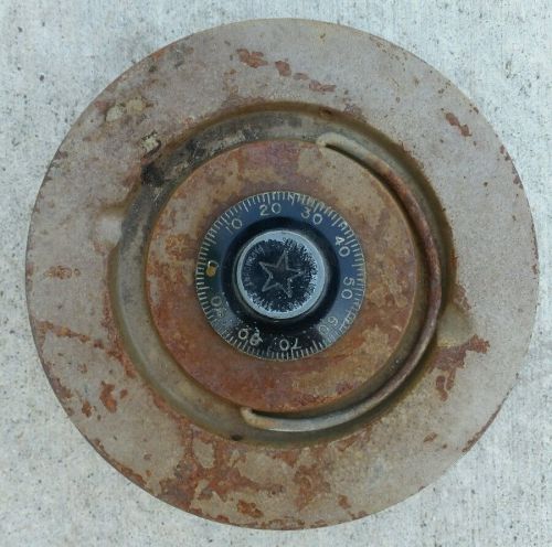 Round floor safe lid