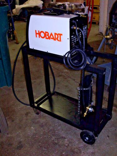 Nice hobart handler 190 welder 500554 with cart for sale