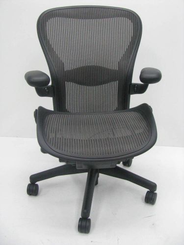 Aeron sz.c fully adjustable ergonomic chair lead 3d02 w/lumbar herman miller for sale