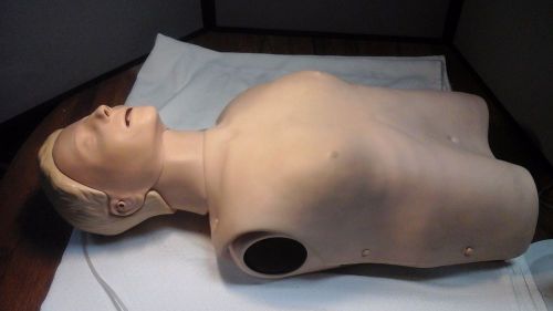 LAERDAL SKILLGUIDE RESCUSCI ANNE TORSO CPR MANIKIN #31001601 W CARRY BAG