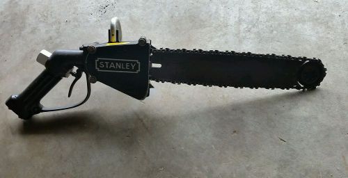 Stanley Ackley CS07 hydraulic chainsaw