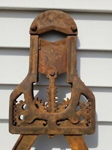 Antique Vtg Leavitt L 1 Urbana ILL Dehorning Clipper Bull Horn Cutter Cast Iron