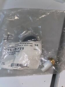 NEW Invensys TS-8131-0-0-0 Remote Solid State UNITARY SENSOR (BUTTON TYPE)