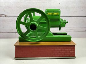 Ertl John Deere Collectible 1:16 Hit or Miss Engine 2616A Rare Clean Works