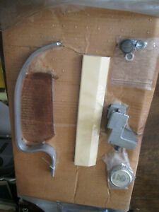 Hobart A200 20QT Bowl Scraper With Adapter NOS