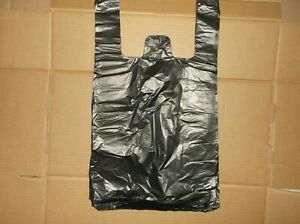 60 ct PLASTIC SHOPPING BAGS ,T SHIRT TYPE, GROCERY BLACK MEDIUM 1/8 SIZE BAGS.