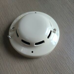 bosch photoelectric smoke detector D282A