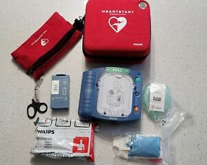 Philips HeartStart HS1 (M5066A) Onsite AED Defibrillator + battery full kit