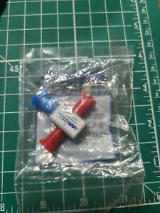 Midwest Microwave 2533 DC to 18 GHz SMA (M-F-F) 2-Way Power Divider.