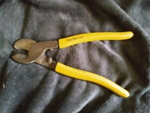 Southwire 9” High Leverage Cable Cutters  CCP9D