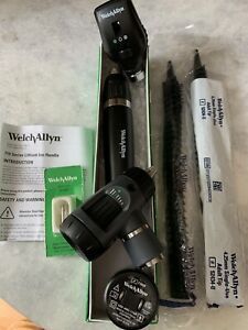 Welch Allyn Lithium Ion Set w/ MacroView Otoscope Coaxial Ophthalmoscope