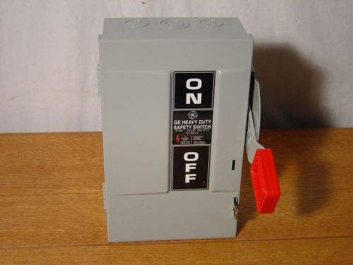 GENERAL ELECTRIC 30 AMP HEAVY DUTY SAFETY SWITCH