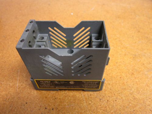 Bussman OPM-1038RC FUSE HOLDER FOR 13/32X1-1/2 Missing Top Half