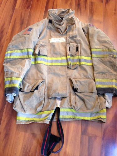 Firefighter Turnout / Bunker Gear Coat Globe G-Extreme 46-C x 35-L 2009 As Is