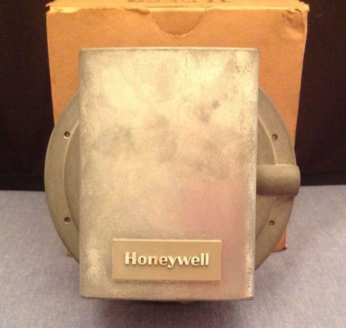 HONEYWELL - Pressure Switch  #C645D 1029/C645D1029  - NEW Old Stock