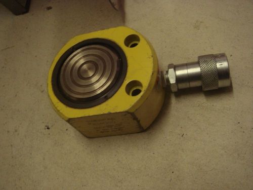 ENERPAC FLAT-JAC RSM 300 30 TON Cylinder