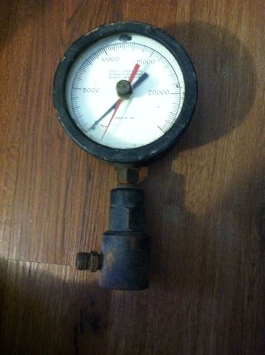 Vintage &#034;Fred S. Carver Inc&#034; Hydraulic Oil Pressure Gauge  Made In USA