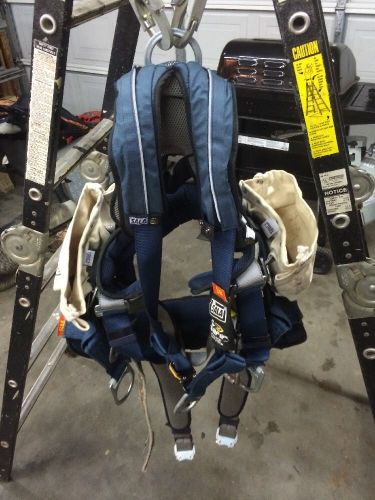 Dbi/sala exofit vest harness, excellent condition for sale