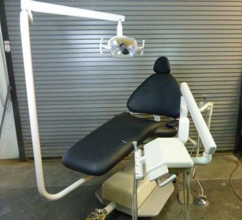 &#034;NICE: ADEC 1040 DENTAL CHAIR W/ Cascade DELIVERY UNIT &amp; 6300 LIGHT Loaded L@@K