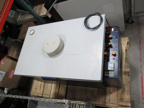 Gallenkamp INR-401-030Q Orbital Incubator &amp; Cooler with Illumination *For Parts*
