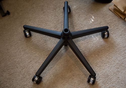 Realspace quantum pro 9000 star legs with chrome accents and wheels casters for sale