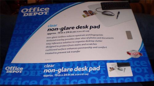 Office Depot Brand Translucent Desk Pad, 19&#034; x 24&#034;, Nonglare