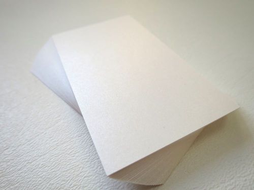 100 METALLIC PEARL WHITE Blank Business Cards 90 lb. Text 89mm x 52mm- 3.5 x 2