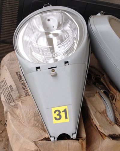 GE Commercial 150w Cobrahead Street Light (picture is of 310w)