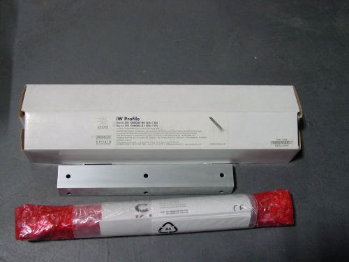 (26) iW Profile Narrow Low profile linear white light product, 3000-6500K