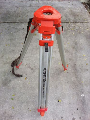 CST/Berger Aluminum Threaded Flat Head Tripod (with straps) ~used