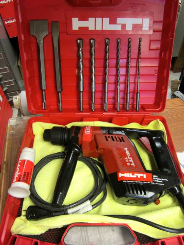 HILTI TE 5 HAMMER DRILL, MINT CONDITION,MADE IN GERMANY,EXTRA BITS,FAST SHIPPING