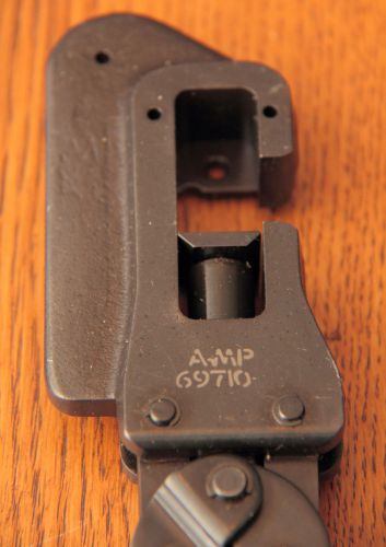 AMP 69710 Ratchet Crimp Tool, W/O Interchangeable Crimping Dies.
