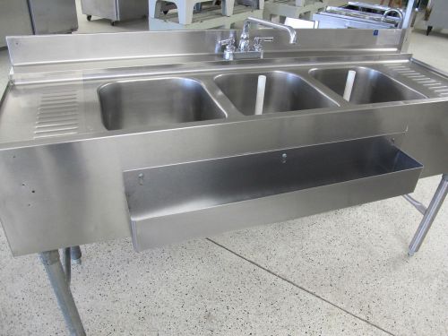3 COMPARTMENT BAR SINK 60&#034; WIDE W/ LIQUOR RAIL STAINLESS STEEL NSF APPROVED