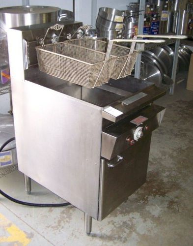Keating electric twin basket deep fryer; 208v; 3ph; model: 18bbfm for sale