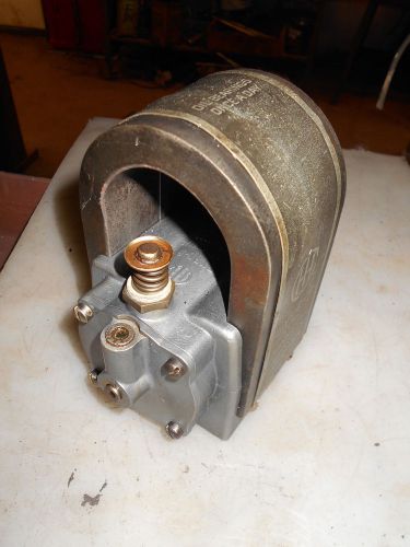 INTERNATIONAL TYPE R MAGNETO FOR 6 HP M OR MOGUL ENGINE HOT !