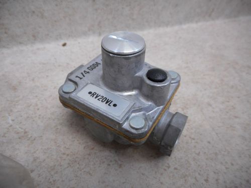 Maxitrol RV20VL 1/4&#034; Gas Pressure Regulator w/ Instuctions, New, Aluminum Body